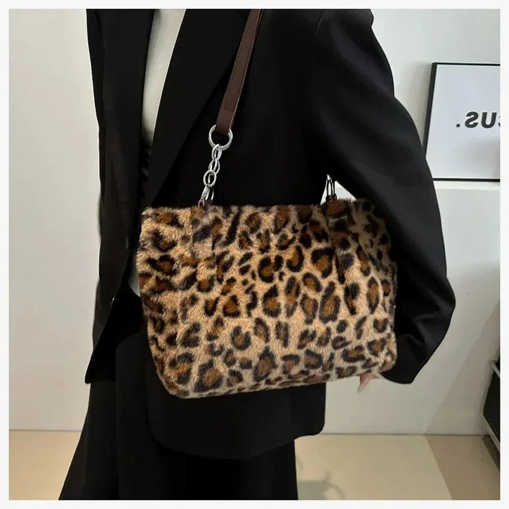 Winter Fashion Leopard Print Plush Women's Bags | Versatile Casual Trendy Premium Texture Large Capacity Shoulder Handbag