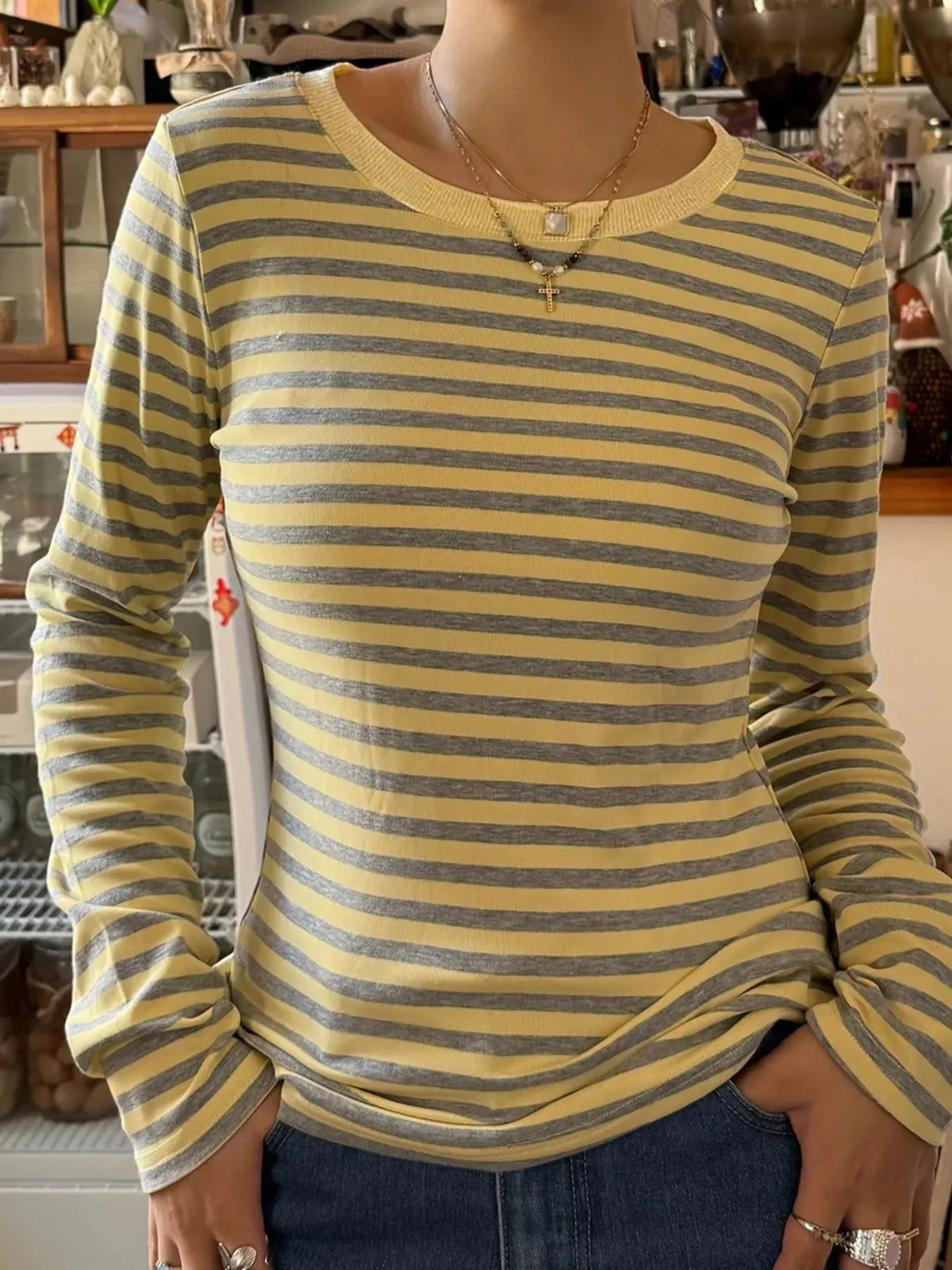 Slim-Fit Striped Long Sleeve T-Shirt in yellow and gray stripes, casual style, perfect for every occasion.
