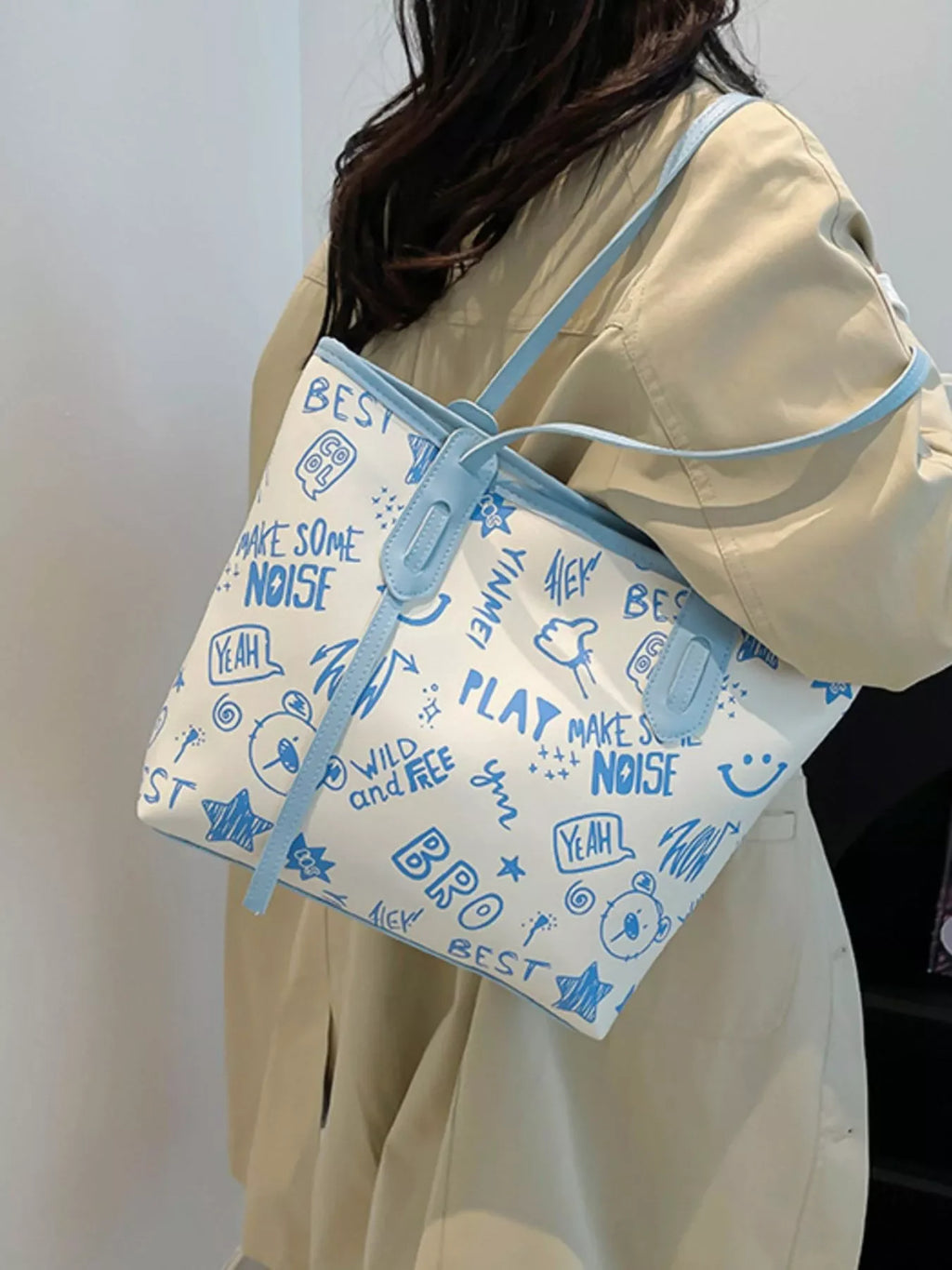 Graffiti Print Tote Bag – Large Canvas Shoulder Bag for Women with colorful graphics and spacious design.