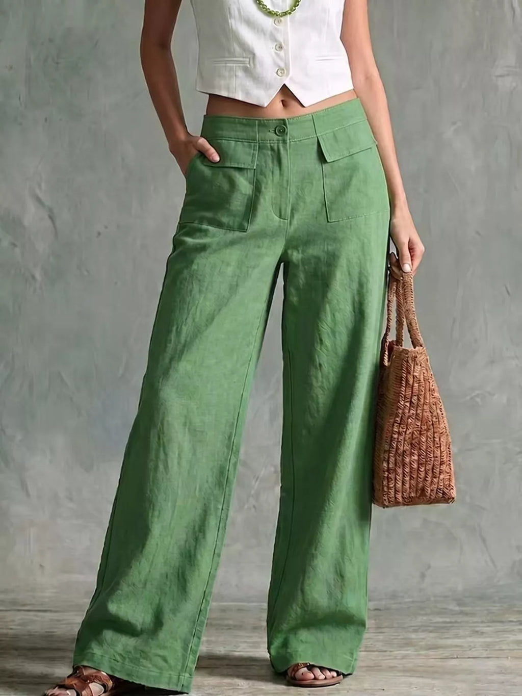 Fashionable plus size wide leg pants in green, perfect for casual outings or stylish comfort.