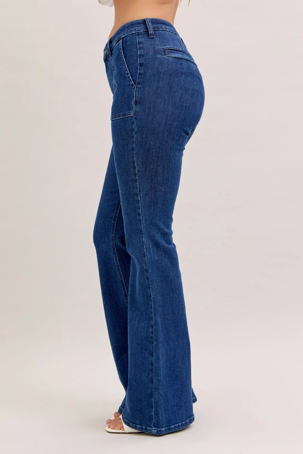 Dark High Waist Flare Jeans with Front Patch Pockets – Trendy Women’s Retro Denim side view